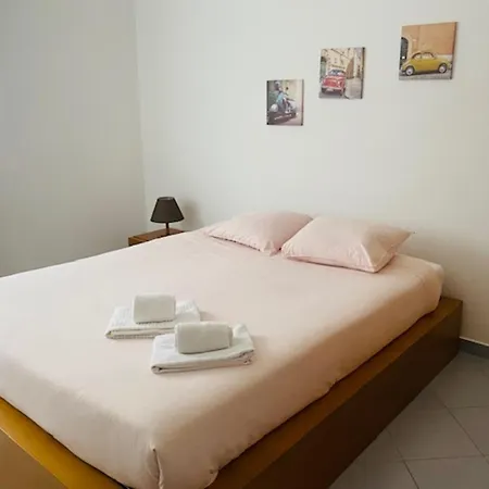 Swordfish Fortress View 아파트